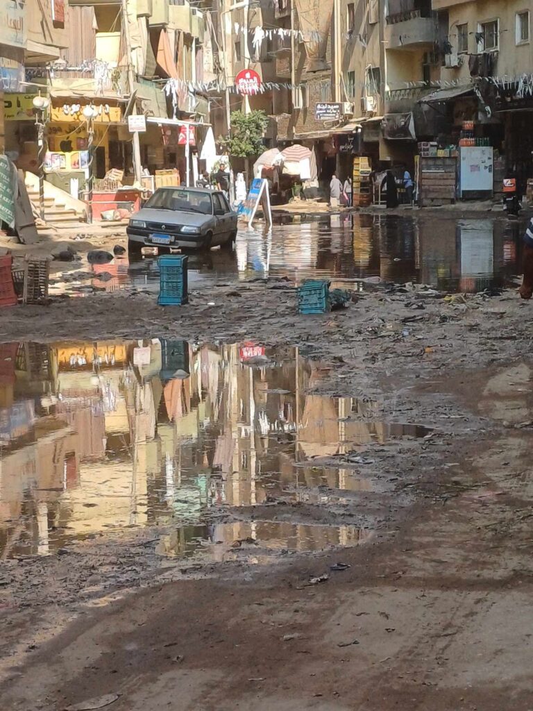 فيصل أزمة طفح الصرف الصحي تغرق شارع عمرو بن العاص ومدخل نبيل طه.. أهالي المنطقة يناشدون المسؤولين 26 518097638 734199702544525 6248179573359986011 n