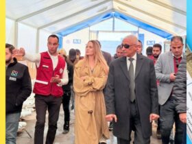 أنجلينا جولي تزور المركز اللوجيستي للهلال الأحمر المصري بالعريش 30 أنجلينا جولي تزور المركز اللوجيستي للهلال الأحمر المصري بالعريش